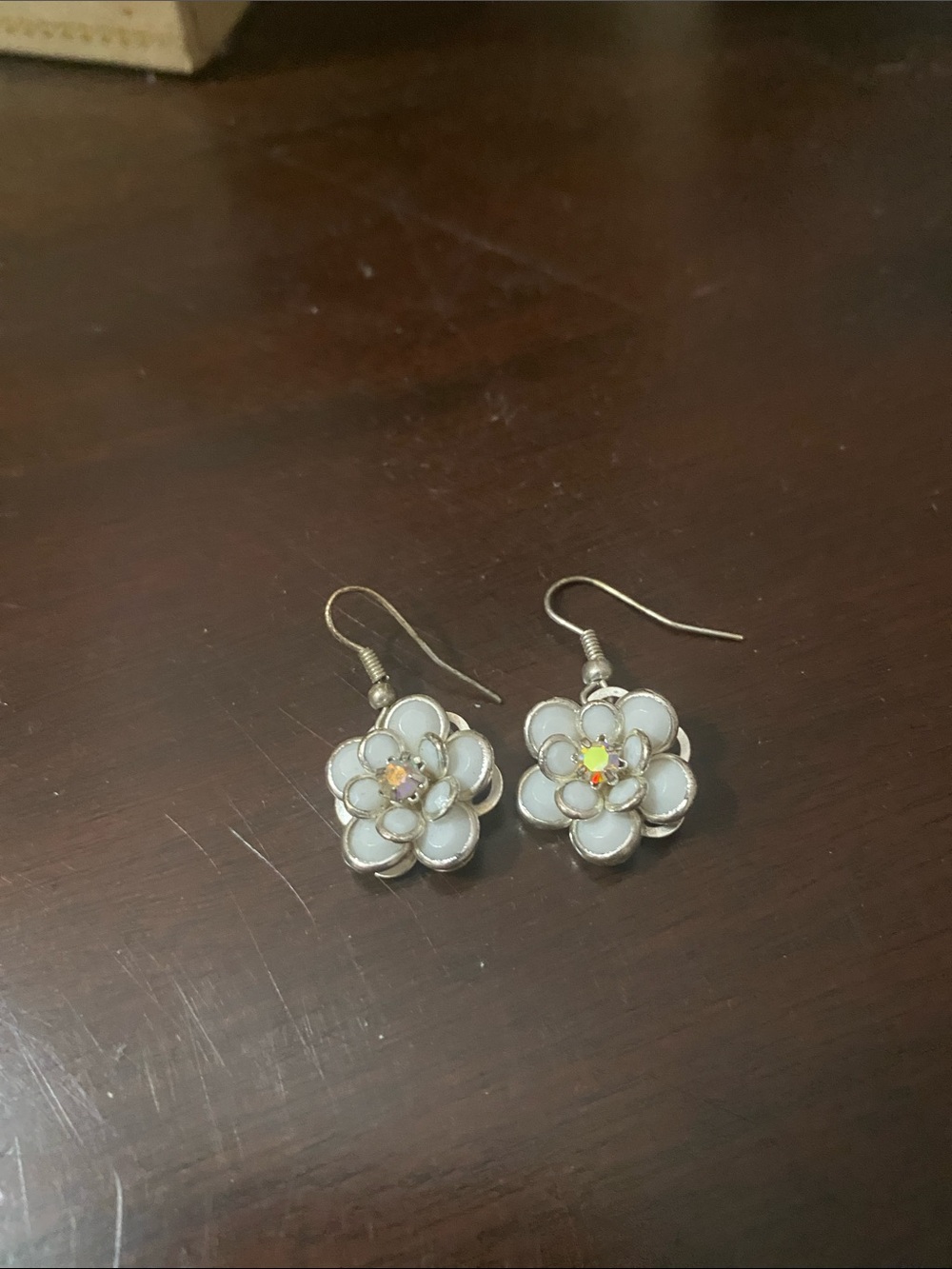 Delicate White Flower Drop Earrings with Iridescent Center